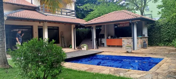 com 4 Quartos para alugar, 280m² no Jardim das Nações, Taubaté