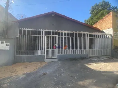 Casa com 5 Quartos para alugar, 250m² no Jardim Aureny III, Palmas