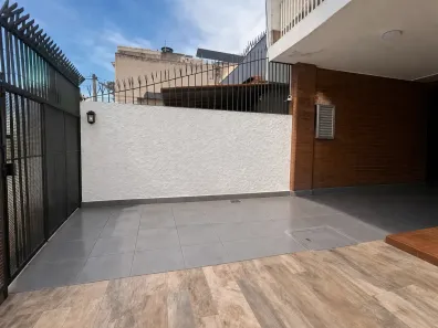 Casa com 4 Quartos à venda, 239m² no Ramos, Rio de Janeiro