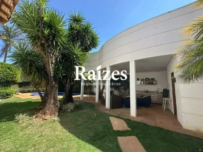 Casa de Condomínio com 4 Quartos à venda, 357m² no Aclimação, Uberlândia