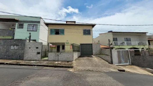Casa com 3 Quartos à venda, 194m² no Santa Maria, Juiz de Fora