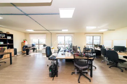 Sala Comercial à venda, 170m² no Centro Cívico, Curitiba