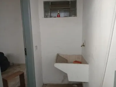 Casa com 1 Quarto para alugar, 22m² no Parque Novo Santo Amaro, São Paulo