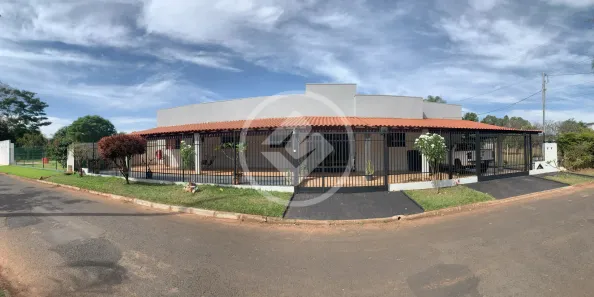 Casa de Condomínio com 5 Quartos à venda, 420m² no Tocantins, Uberlândia