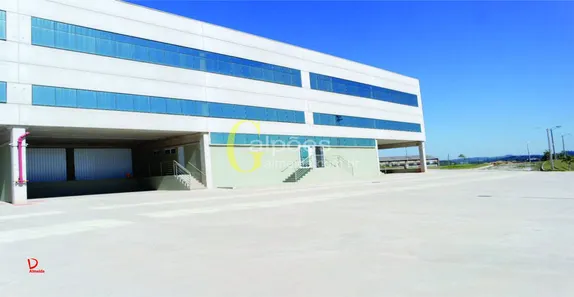 Galpão/Depósito/Armazém para alugar, 3560m² no Mombaça, São Roque