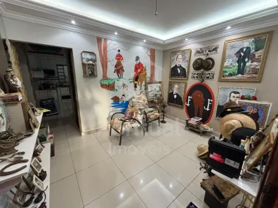 Casa com 2 Quartos para alugar, 80m² no Lagoinha, Uberlândia