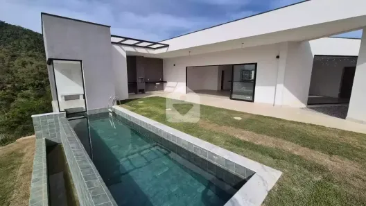 Casa com 4 Quartos à venda, 258m² no , Areal