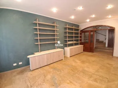 Sobrado com 4 Quartos para alugar, 200m² no Gonzaga, Santos