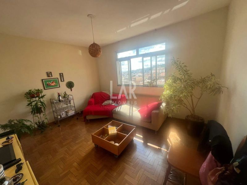 Apartamento com 3 quartos — Santa Efigênia, Belo Horizonte