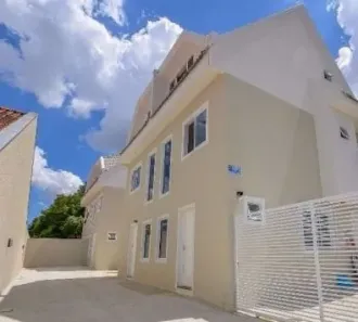 Sobrado com 3 Quartos à venda, 93m² no Uberaba, Curitiba