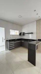 Casa de Condomínio com 3 Quartos para alugar, 80m² no Colina Verde, Teixeira de Freitas