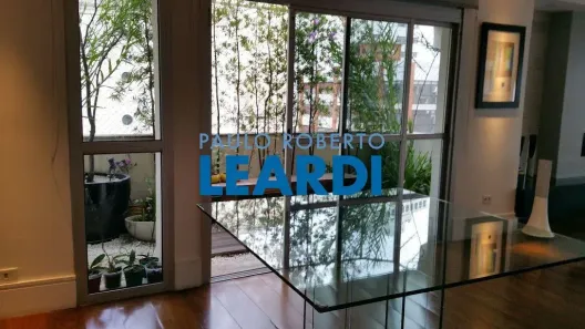 Apartamento com 3 Quartos para venda ou aluguel, 280m² no Jardim Paulista, São Paulo