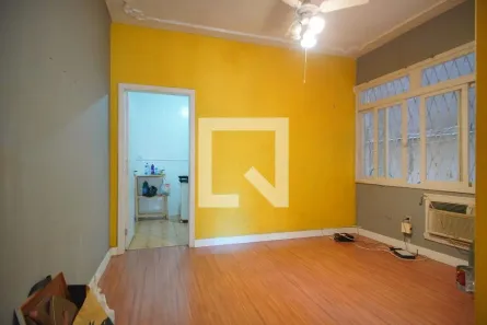Apartamento com 2 Quartos à venda, 54m² no Bom Fim, Porto Alegre