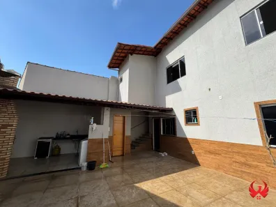 Casa com 3 Quartos à venda, 250m² no Dom Bosco, Belo Horizonte