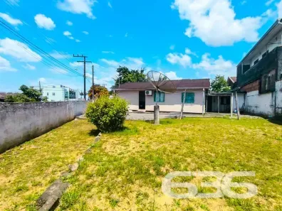 Casa com 3 Quartos à venda, 76m² no Adhemar Garcia, Joinville