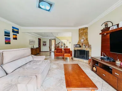 Casa de Condomínio com 4 Quartos à venda, 171m² no Cascata do Imbuí, Teresópolis