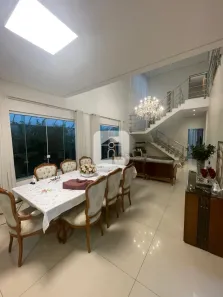 Casa de Condomínio com 4 Quartos para alugar, 313m² no Gávea, Uberlândia