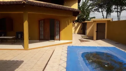Casa com 6 Quartos à venda, 360m² no Glória, Macaé