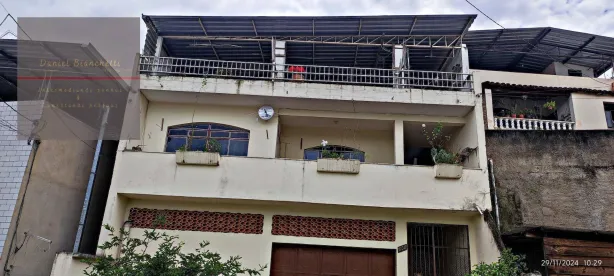 Casa com 3 Quartos à venda, 352m² no Bandeirantes, Juiz de Fora