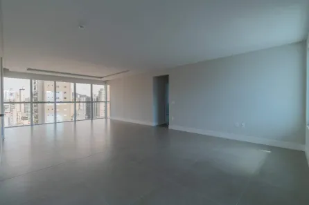 Apartamento com 3 Quartos à venda, 135m² no Centro, Balneário Camboriú