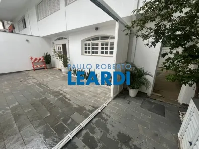 Casa com 5 Quartos para alugar, 290m² no Jardim das Bandeiras, São Paulo