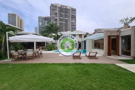 Casa com 4 Quartos à venda, 900m² no Barra da Tijuca, Rio de Janeiro