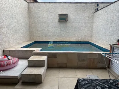 Sobrado com 3 Quartos à venda, 180m² no Guilhermina, Praia Grande