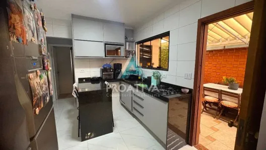 Casa com 3 Quartos à venda, 133m² no Parque Jaçatuba, Santo André