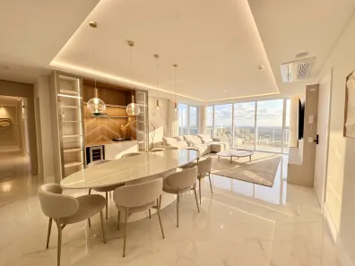Apartamento com 4 Quartos para alugar, 171m² no Centro, Balneário Camboriú