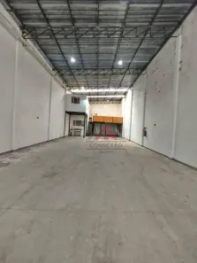 Galpão/Depósito/Armazém para alugar, 350m² no Vila Maria de Maggi, Suzano