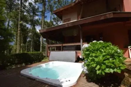 Casa com 5 Quartos à venda, 270m² no Lagoinha, Campos do Jordão