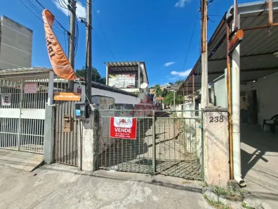 Casa com 3 Quartos à venda, 180m² no Centro, São Gonçalo