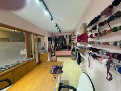 Sala Comercial para alugar, 51m² no Moinhos de Vento, Porto Alegre