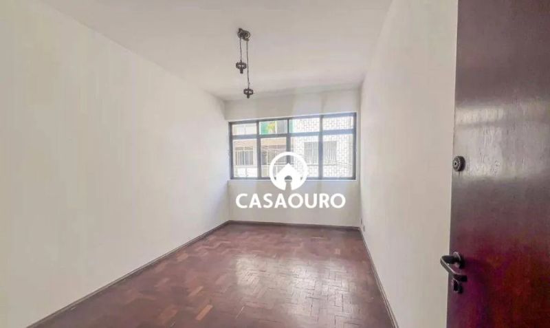 Apartamento com 3 quartos — Santo Antônio, Belo Horizonte