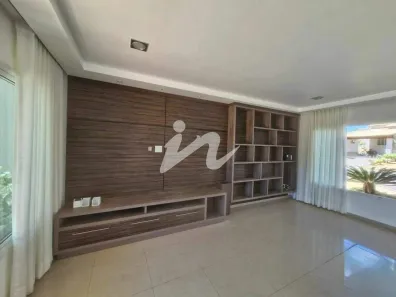 Casa com 3 Quartos à venda, 260m² no Umuarama, Uberlândia