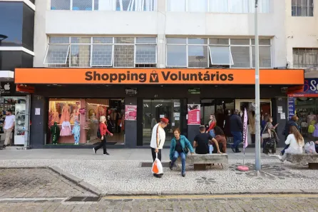 Prédio Comercial à venda, 1300m² no Centro, Curitiba