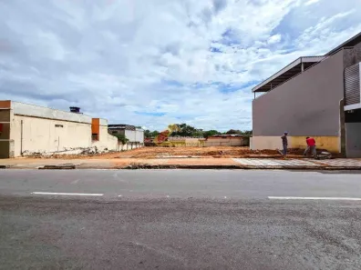 Lote/Terreno à venda, 1100m² no Niterói, Divinópolis