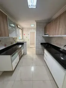 Apartamento com 3 Quartos para alugar, 105m² no Parque 10 de Novembro, Manaus