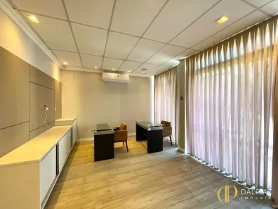 Ponto Comercial para alugar, 300m² no Estreito, Florianópolis