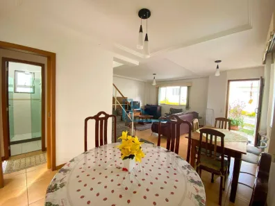 Casa de Condomínio com 4 Quartos à venda, 160m² no Iucas, Teresópolis