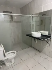 Sobrado com 5 Quartos para venda ou aluguel, 250m² no Itaperi, Fortaleza