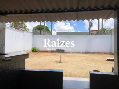 Casa com 3 Quartos à venda, 168m² no Jardim Brasília, Uberlândia