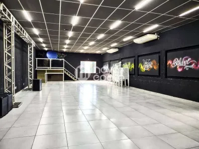 Prédio Comercial à venda, 1000m² no Engenho de Dentro, Rio de Janeiro