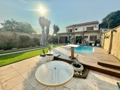 Sobrado com 5 Quartos à venda, 350m² no Niterói, Canoas