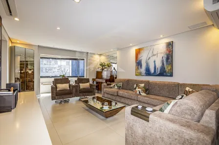Apartamento com 4 Quartos à venda, 151m² no Água Verde, Curitiba