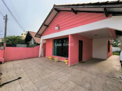 Casa com 3 Quartos à venda, 86m² no Balneário, Florianópolis