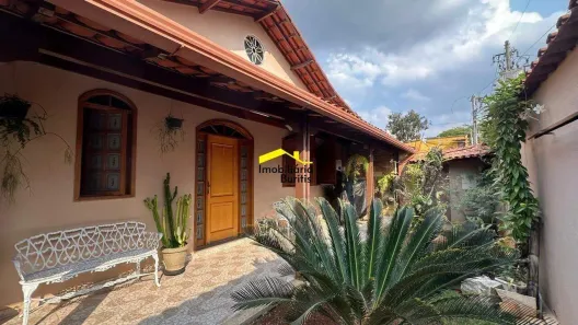 Casa com 6 Quartos à venda, 275m² no Betânia, Belo Horizonte