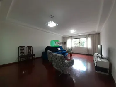 Sobrado com 3 Quartos à venda, 201m² no Pinheirinho, Santo André