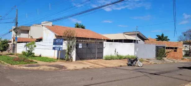 Casa com 3 Quartos à venda, 164m² no Vila Carlota, Campo Grande
