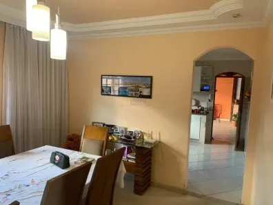 Casa com 3 Quartos à venda, 360m² no Bom Jesus, Contagem